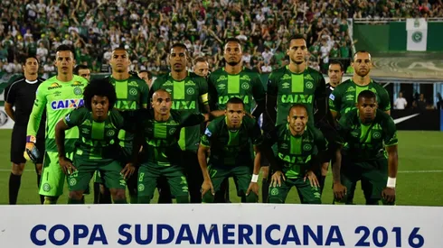 Plane carrying Brazilian football players crashes in Colombia