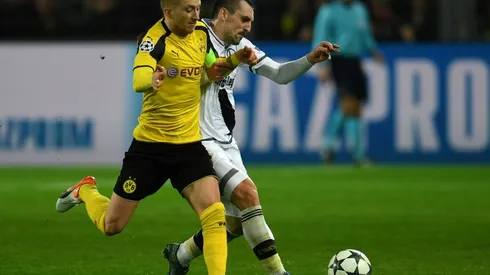 Hat-trick delights Reus in Dortmund's record win