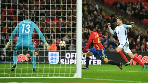 Aspas, Isco deny Southgate's England victory