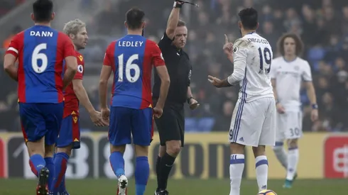 Record-chasing Chelsea out to stoke title dreams