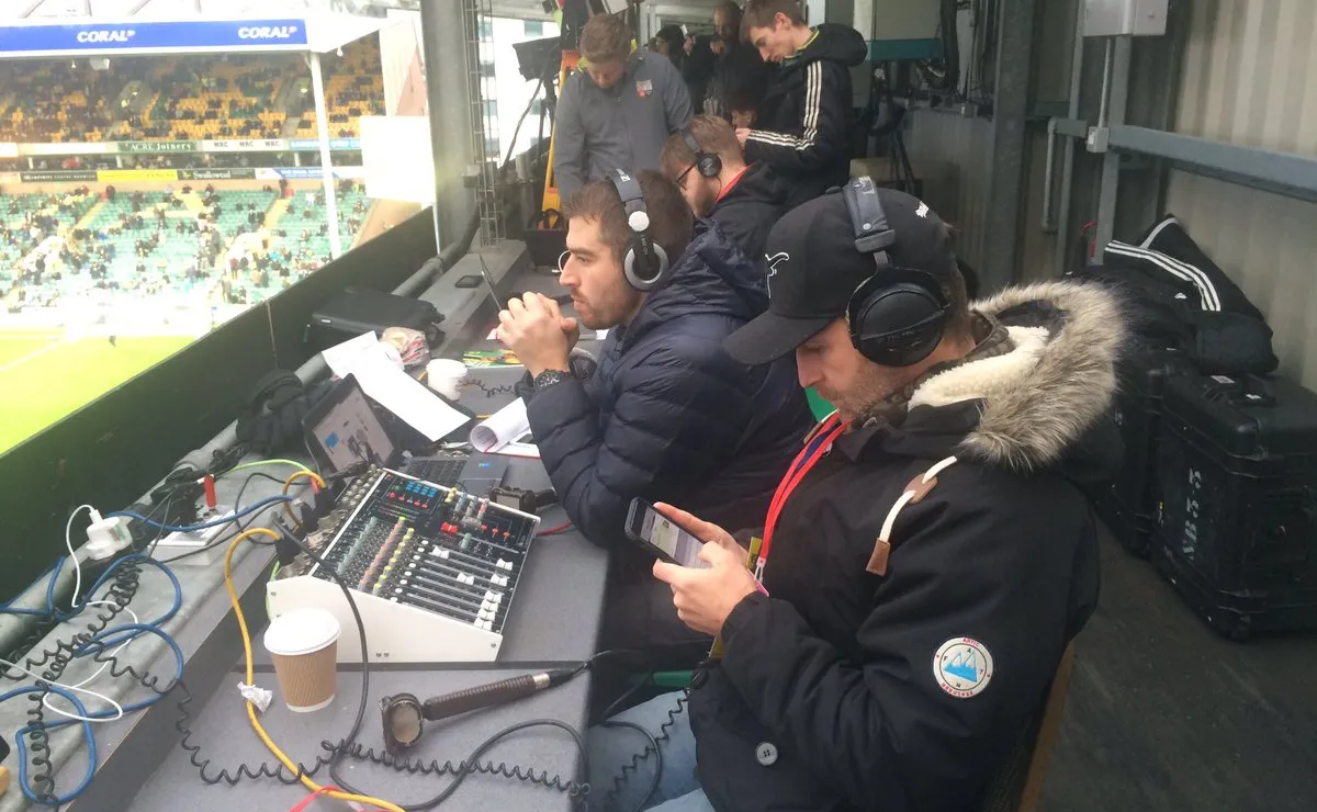 Top 10 soccer commentators - World Soccer Talk