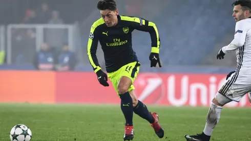 Ozil and Arsenal look to bounce back after mini-slump