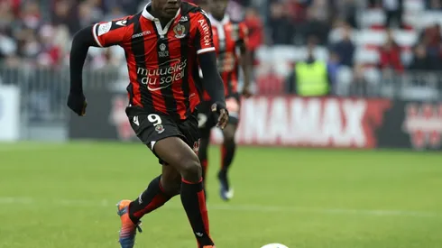 Balotelli stirs Nice hopes of fairytale finish
