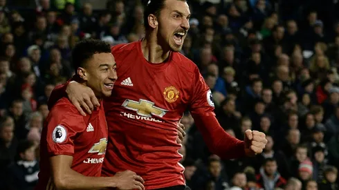 Ibrahimovic brace sees Man Utd close on top four