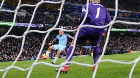 Zabaleta and Silva get Man City back on track