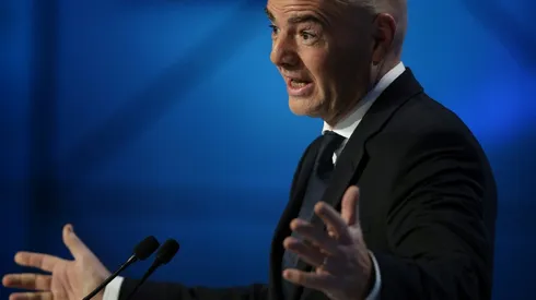 FIFA chief to attend Brazil plane crash funerals