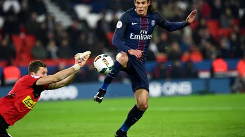 Red-hot Cavani and PSG primed for top spot