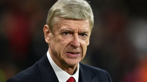 Wenger hopes his future plans won't influence Ozil talks