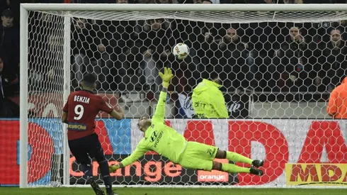 Old boy Benzia condemns Lyon to defeat