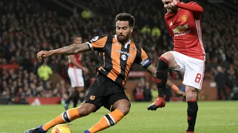 Mata, Fellaini give Manchester United League Cup edge