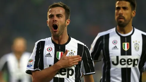 Pjanic penalty helps Juve into Italian Cup quarters