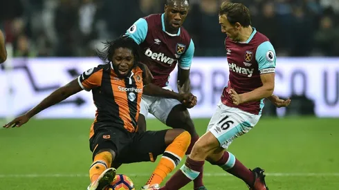 Hull's Mbokani ruled out for six weeks