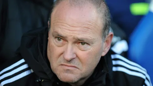 Struggling Deportivo hire Pepe Mel