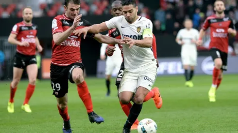 Cheeky Fabinho puts Monaco clear at top