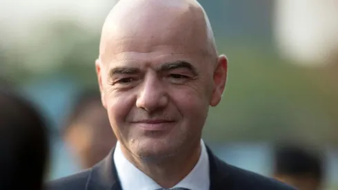 FIFA chief Infantino meets Zimbabwe's Mugabe