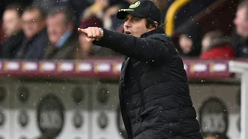 Conte still wary of Chelsea's pursuers