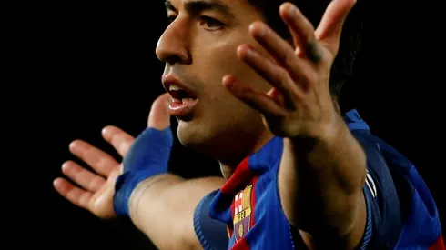 Red-card Suarez to miss Spanish Cup final