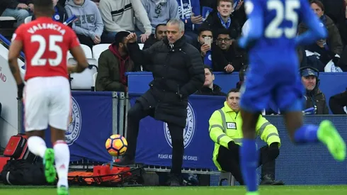 Manchester United's Mourinho taunts Chelsea in style wars