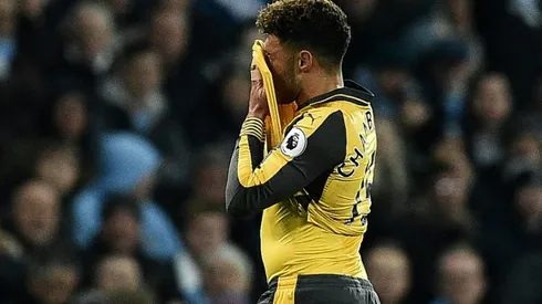 Oxlade-Chamberlain in 'sack Wenger' Twitter gaffe