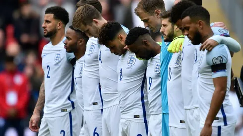 England pay tribute to attack victims
