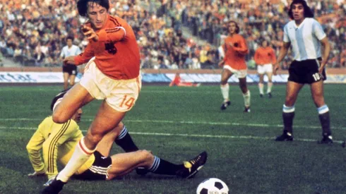 Barca plan stadium, statue homage to Cruyff