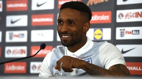 Defoe sets sights on 'dream' 2018 World Cup