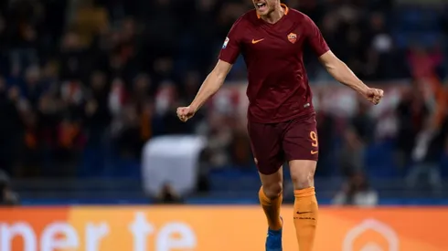 Dzeko strikes as Roma reclaim second spot