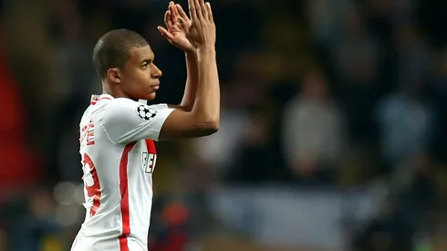 Guardiola vows to stick with 'attacking DNA'