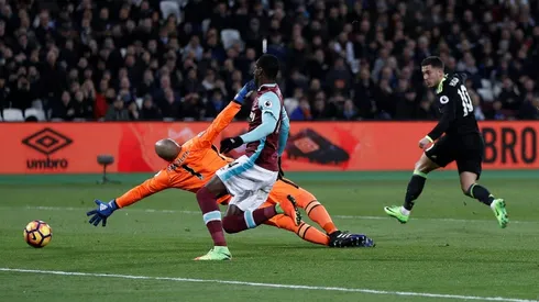 Hazard and Costa restore Chelsea's 10-point lead