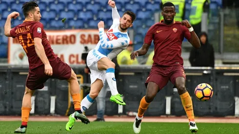 Mertens brace conquers Roma, boosts Juventus title bid