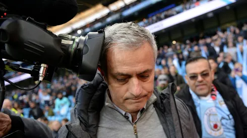 Mourinho thanks Van Gaal for United spirit