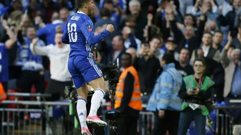 Hazard fires Chelsea into Cup final