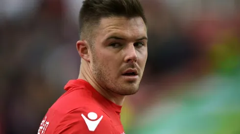 Butland return no barrier to 'Swans' crucial win