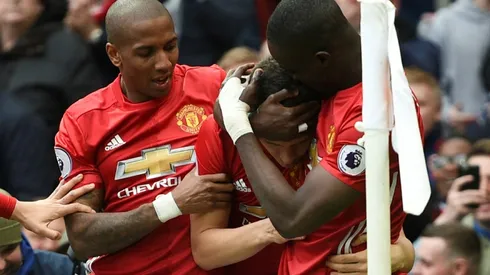 Young tells Manchester United to aim high, Liverpool on Euro hunt