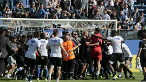 Lyon players file complaint after Bastia fan attacks