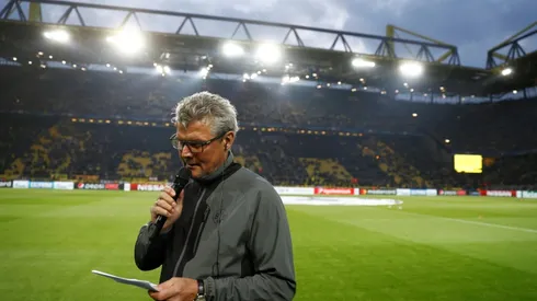 Blasts hit Dortmund team bus, hurting player