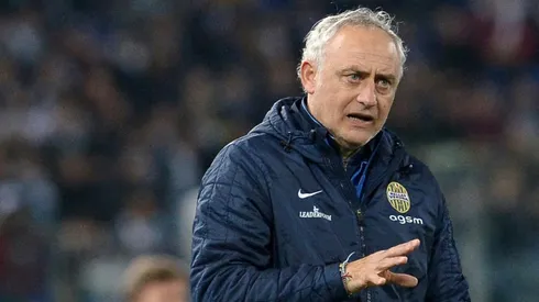 Sacked Juric back at Genoa in musical chairs