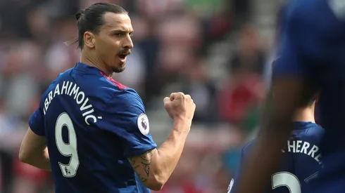 Ibrahimovic sparks Man Utd against 10-man Sunderland