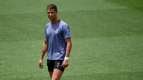 Ballon d'Or in play as Ronaldo bears down on Messi