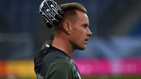 Ter Stegen extends Barcelona contract to 2022
