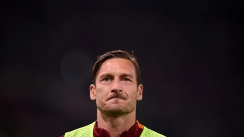 Totti all smiles as defiant Roma keep Juve waiting