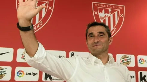 Bilbao's Valverde coy on Barcelona link