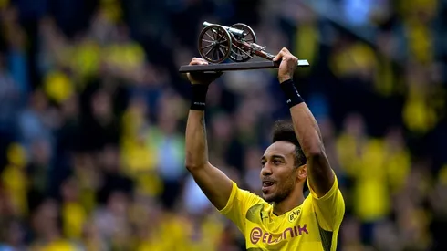 Aubameyang brace fires Dortmund into Champions League