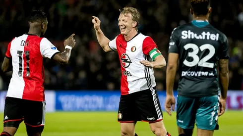 Dutch football star Kuyt retires after Feyenoord triumph