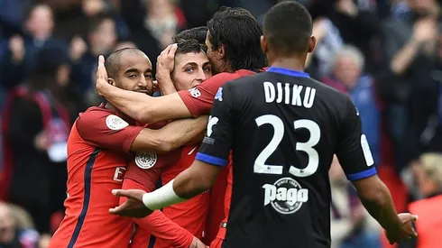 Controversial Verratti goal helps PSG keep pressure on Monaco