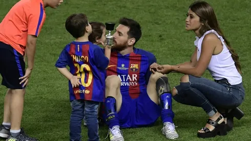 Shakira, football stars to dance at Messi's wedding