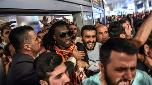 Gomis signs for Galatasaray from Swansea