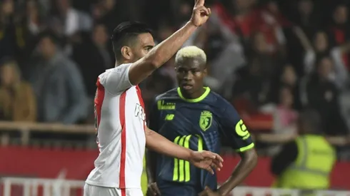 Super-agent Mendes in court over Falcao 'tax evasion'