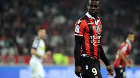Resurgent Balotelli extends Nice contract