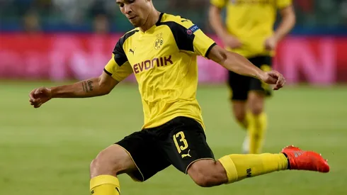 Portugal's Guerreiro confirms fractured leg